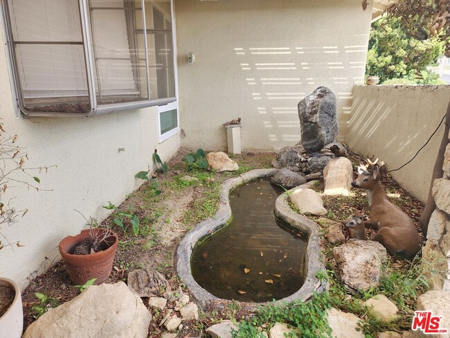 Building Photo - 11665 Babbitt Ave