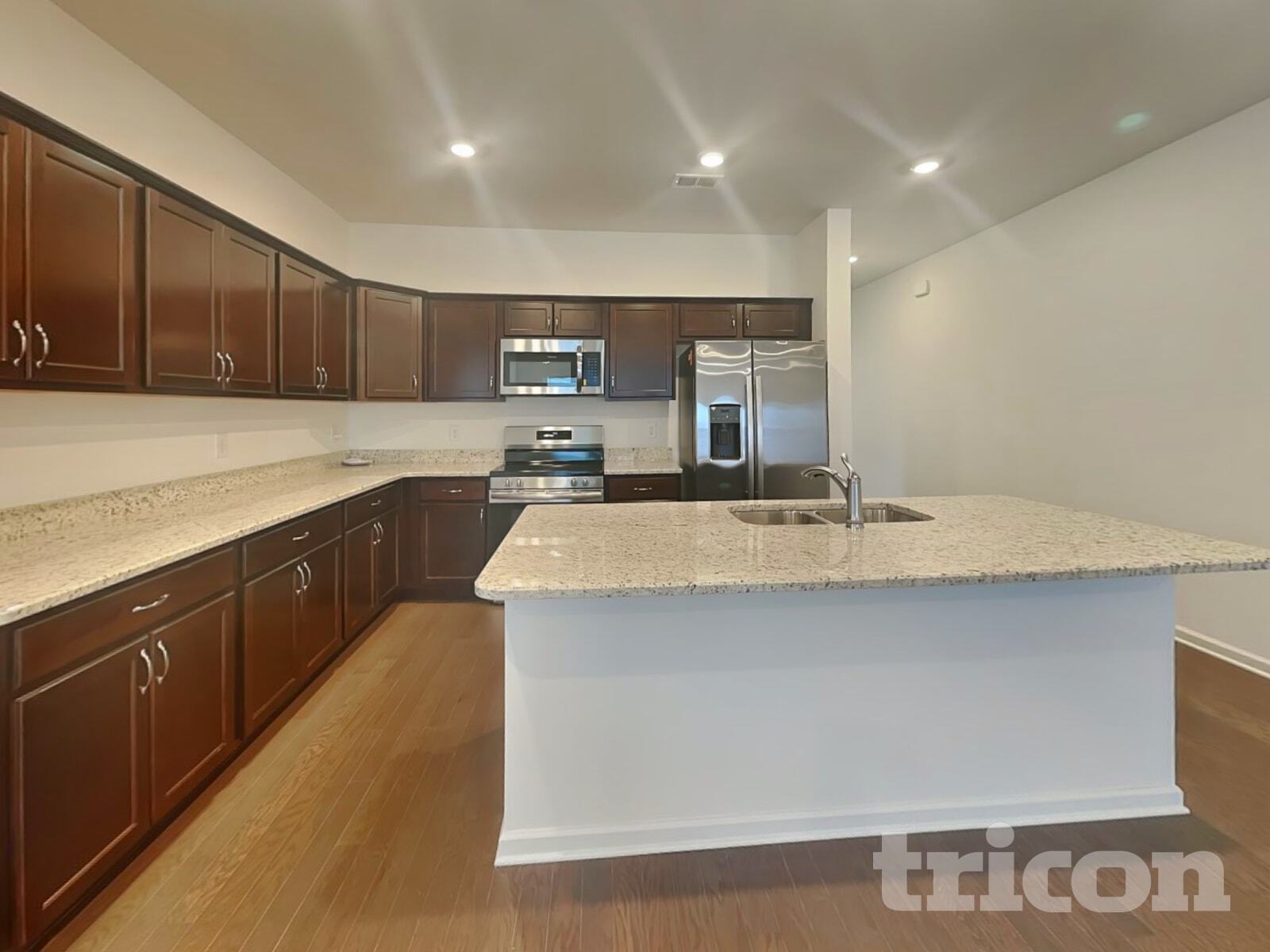 Building Photo - 177 Crabourne Dr