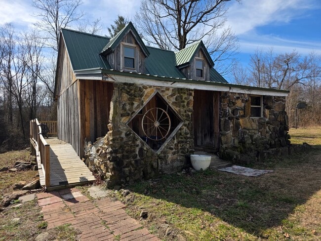 Building Photo - 2660 NC 2660