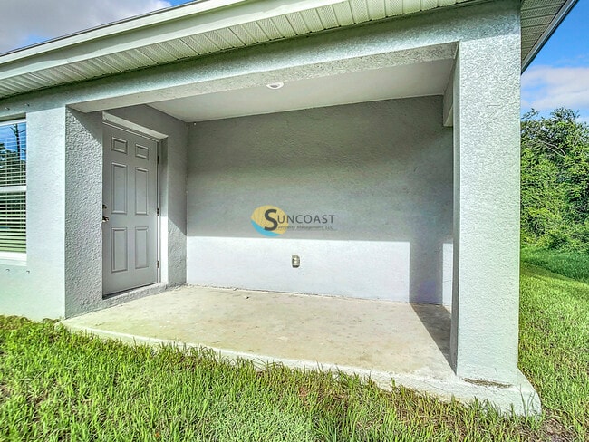 Building Photo - 10195 Burlington Ave