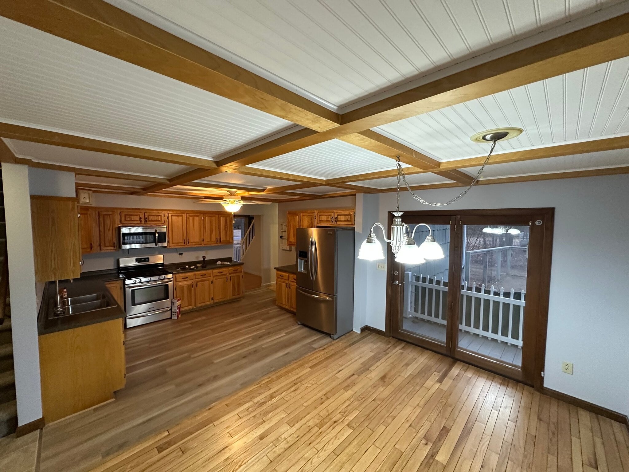 Building Photo - 6 Oakwood Ln