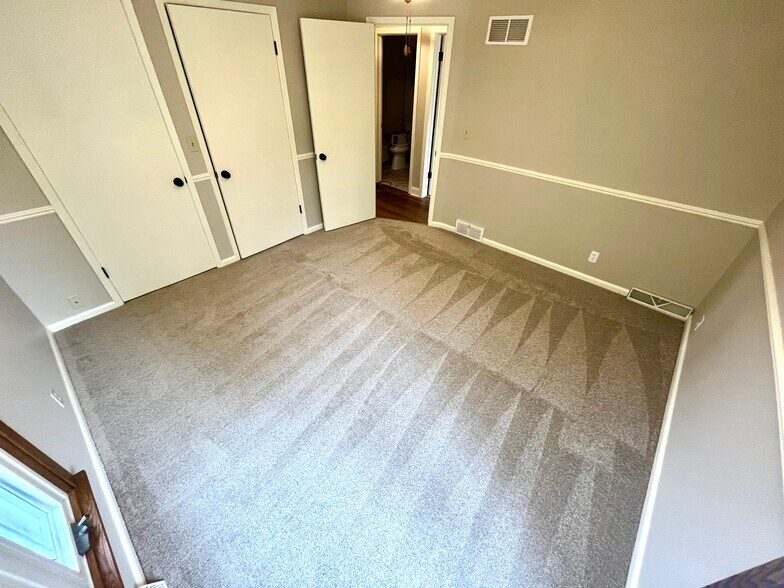 Building Photo - 16430 Tia Ct