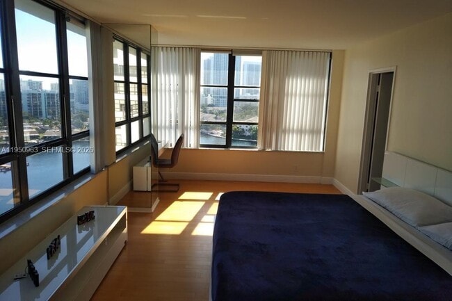 Building Photo - 500 Three Islands Boulevard