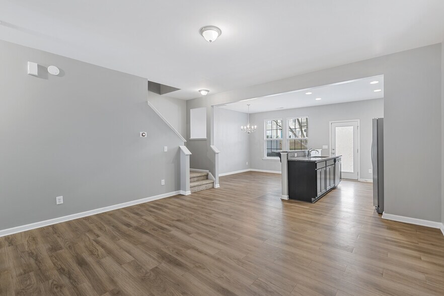 Building Photo - 1226 Garden Stone Dr
