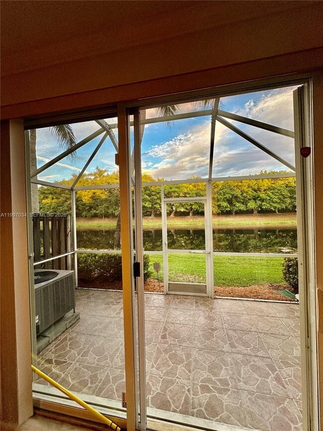 Building Photo - 2122 Pasa Verde Ln