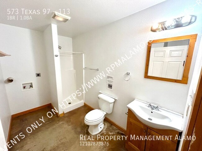 Building Photo - AVAILABLE NOW! 1 Bedroom / 1 Bath Lodge w/...