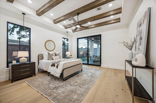 Building Photo - 431 W 30th St