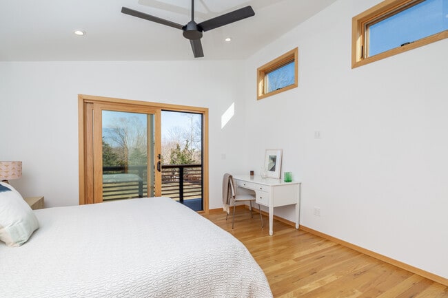 Building Photo - 22 St Mary's Rd