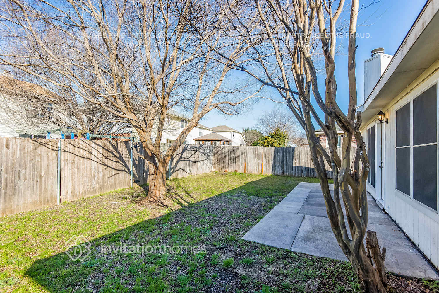 Building Photo - 8175 Spruce Valley Dr