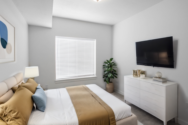 Building Photo - Charming Bedford Condo in Vista View: Incl...