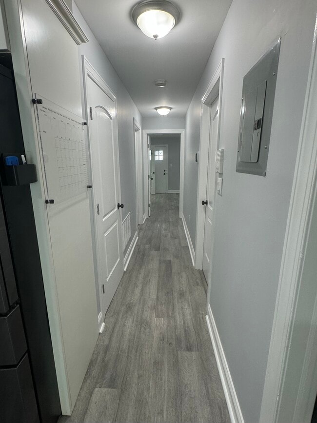 Building Photo - 44 Oxford St