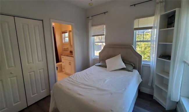 Building Photo - 4735 1st Ave N