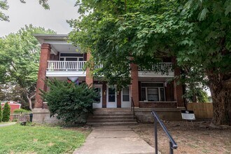 Building Photo - 145 N Keats Ave