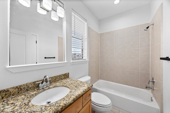 Building Photo - 2315 McIlhenny St