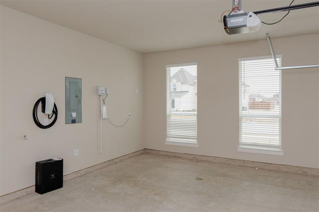 Building Photo - 1817 Hidden Crk Dr