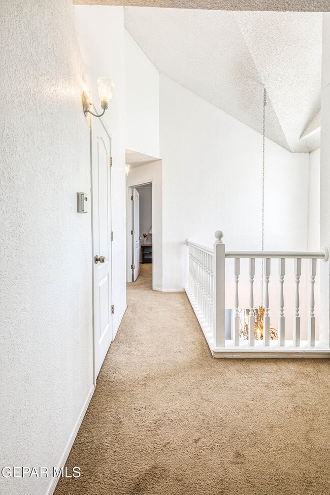 Building Photo - 7333 Golden Hawk Dr