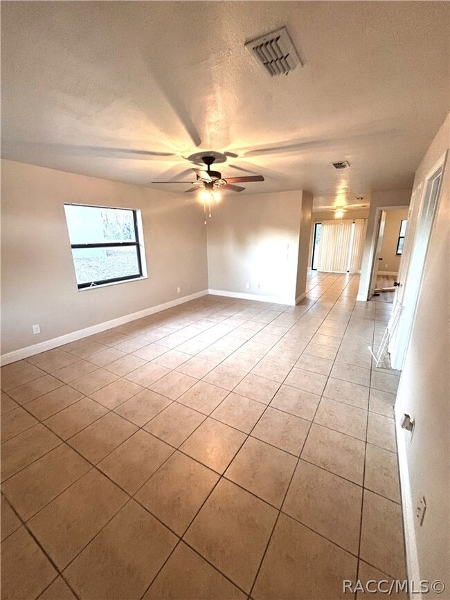 Building Photo - 1710 Tuttle St