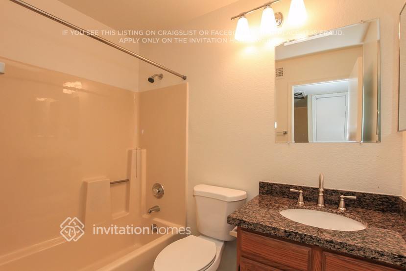 Building Photo - 1516 E Kristal Way