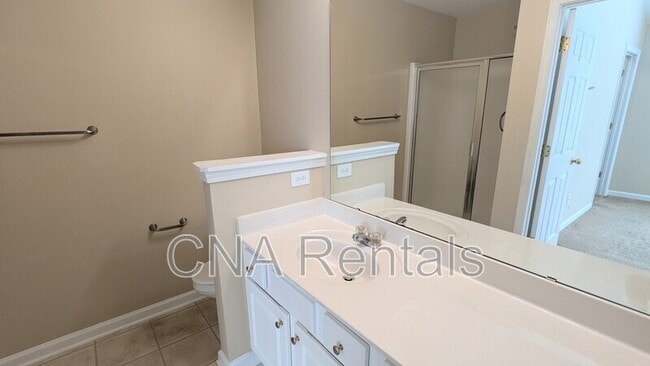 Building Photo - 1747 Oak Brook Ln NW
