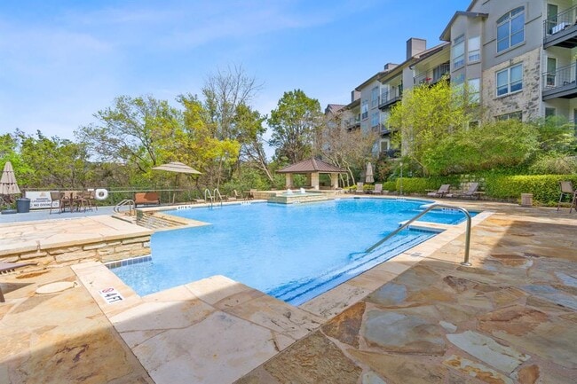 Building Photo - 6000-5 Shepherd Mountain Cove