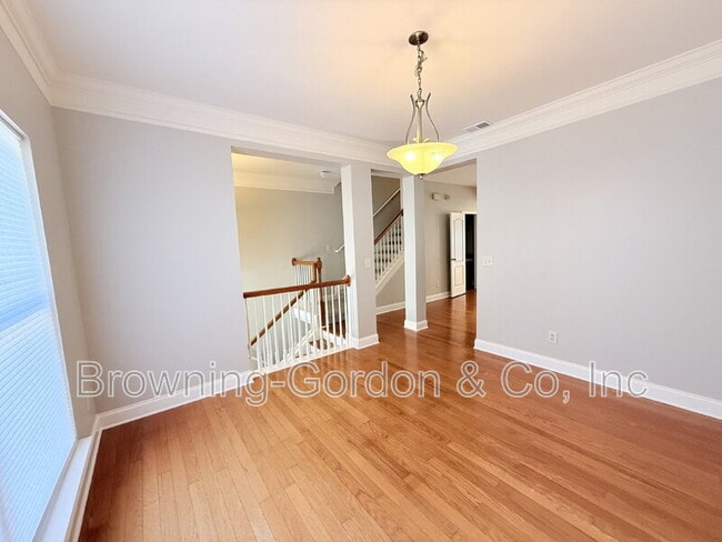 Building Photo - 1057 Woodbury Falls Dr