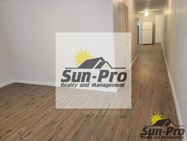 Building Photo - 708 Georgia St