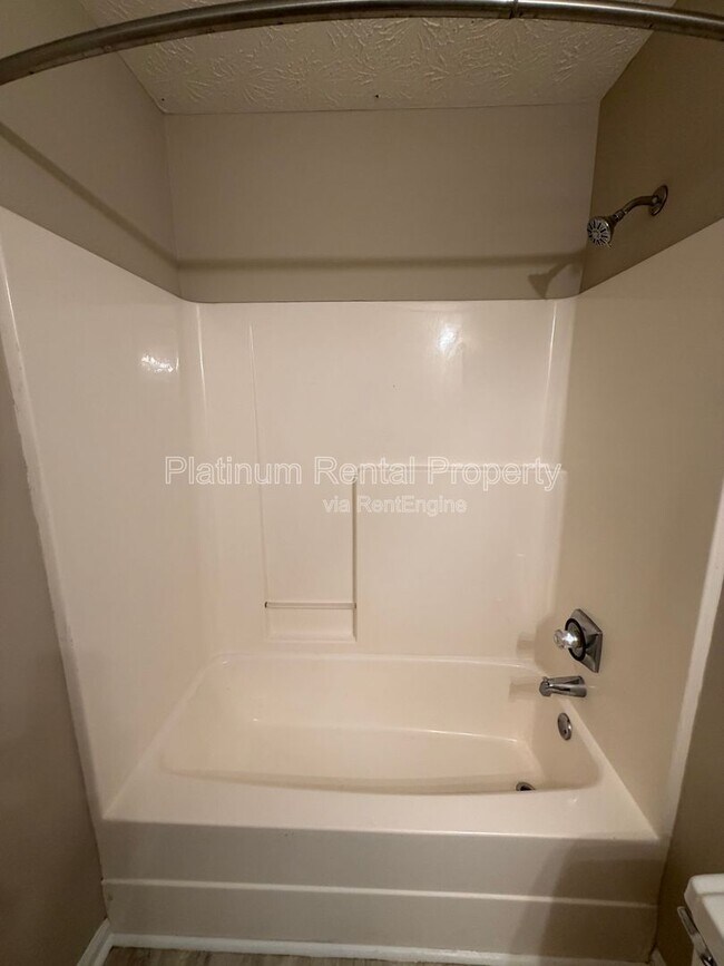 Building Photo - 2863 Estuary Dr