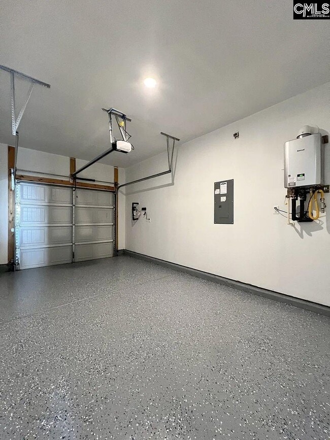 Building Photo - 199 Kitti Wake Dr