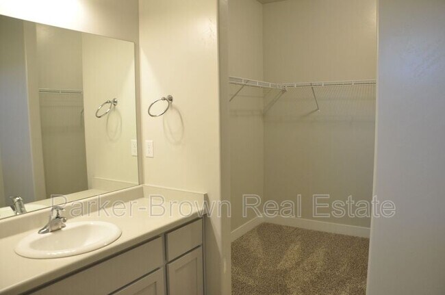 Building Photo - 4076 W 1530 N