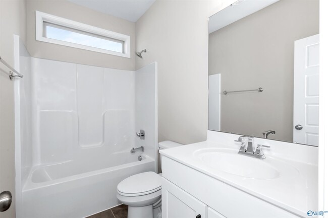 Building Photo - 9057 Redstone Square Dr