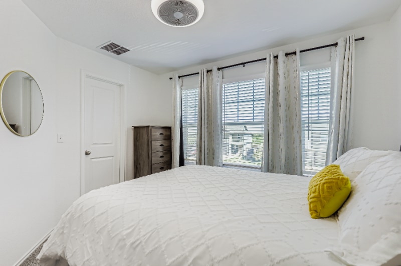 Building Photo - 7100 Spotted Leaf Wy