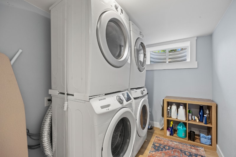 Building Photo - 3220 Albion St