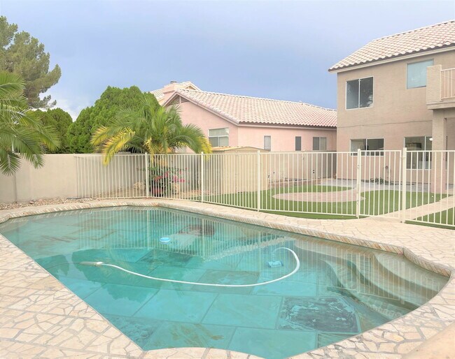 Building Photo - 5164 W Ross Dr