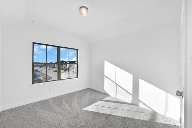 Building Photo - 5207 Birch Shadow Dr