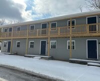 Building Photo - 402 Gunn St