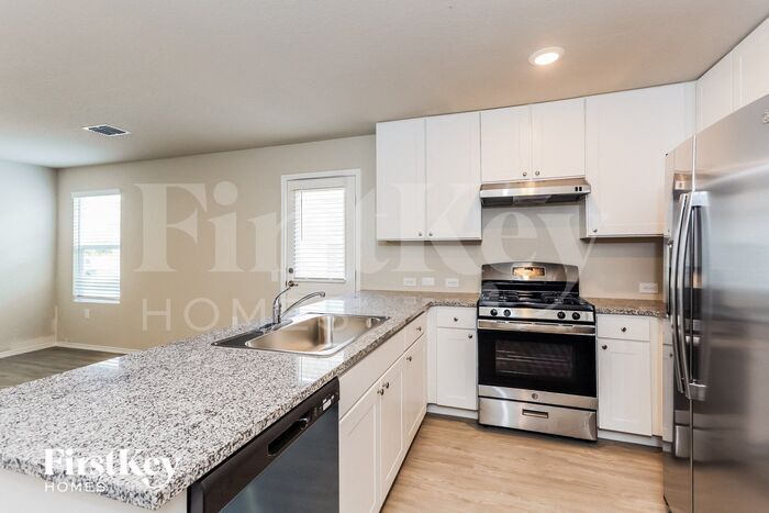 Building Photo - 4546 Meadowland Pl