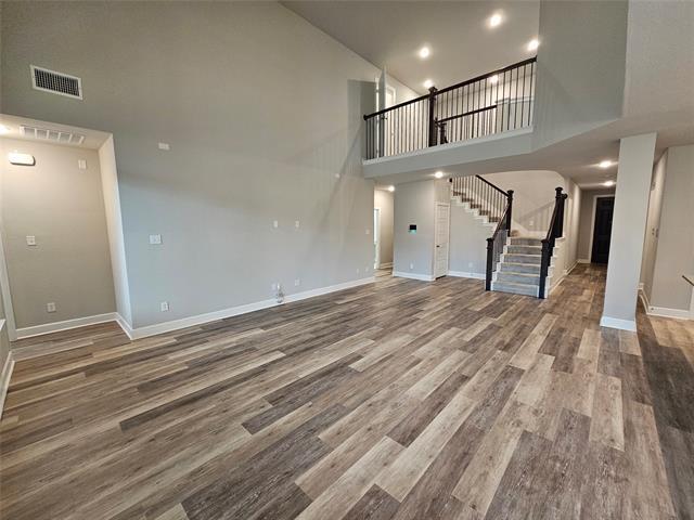 Building Photo - 1740 Jamestown Dr