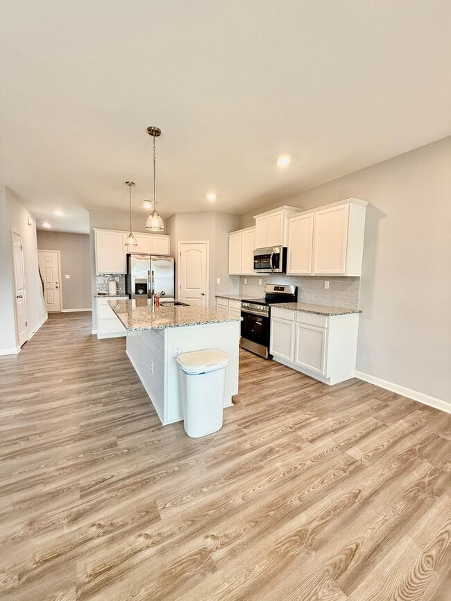 Building Photo - Beautiful home in Georgetown four bedrooms...