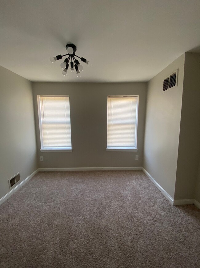 Building Photo - 1725 Lemmon St