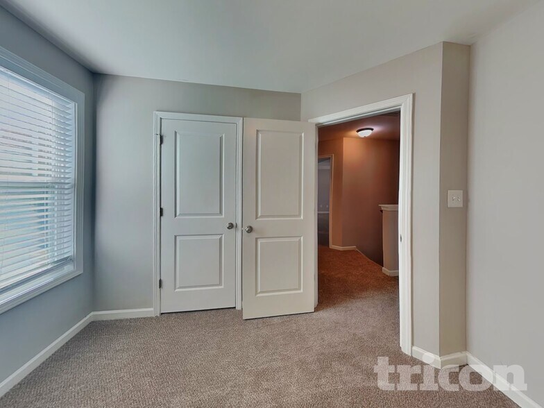 Building Photo - 147 Cattail Ln