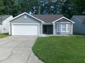 Building Photo - 3 bedroom, 2 bath home in the Inverness Community
