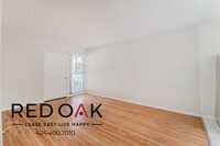 Building Photo - 6655 Franklin Ave