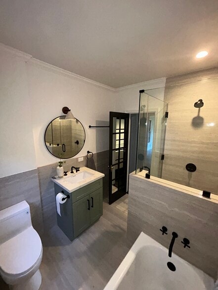 Building Photo - 1954 Hillcrest Rd