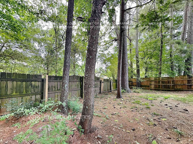 Building Photo - 855 Arbor Hill Dr