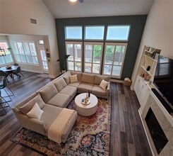 Building Photo - 8208 Endeavor Cir