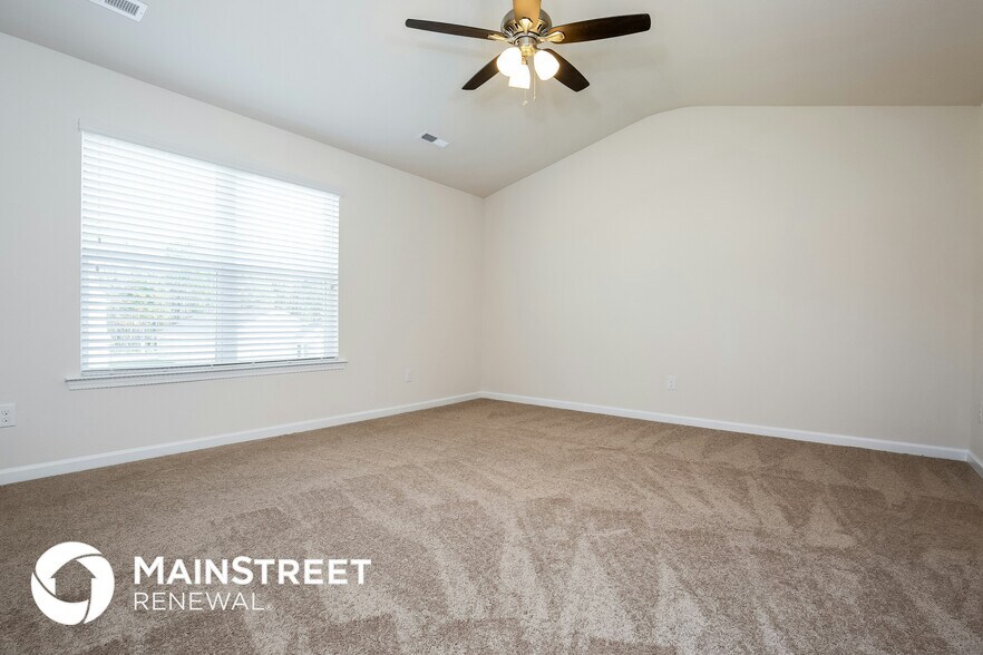 Building Photo - 3213 Dizzy Dean Dr