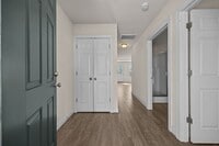 Building Photo - Townhome for rent!