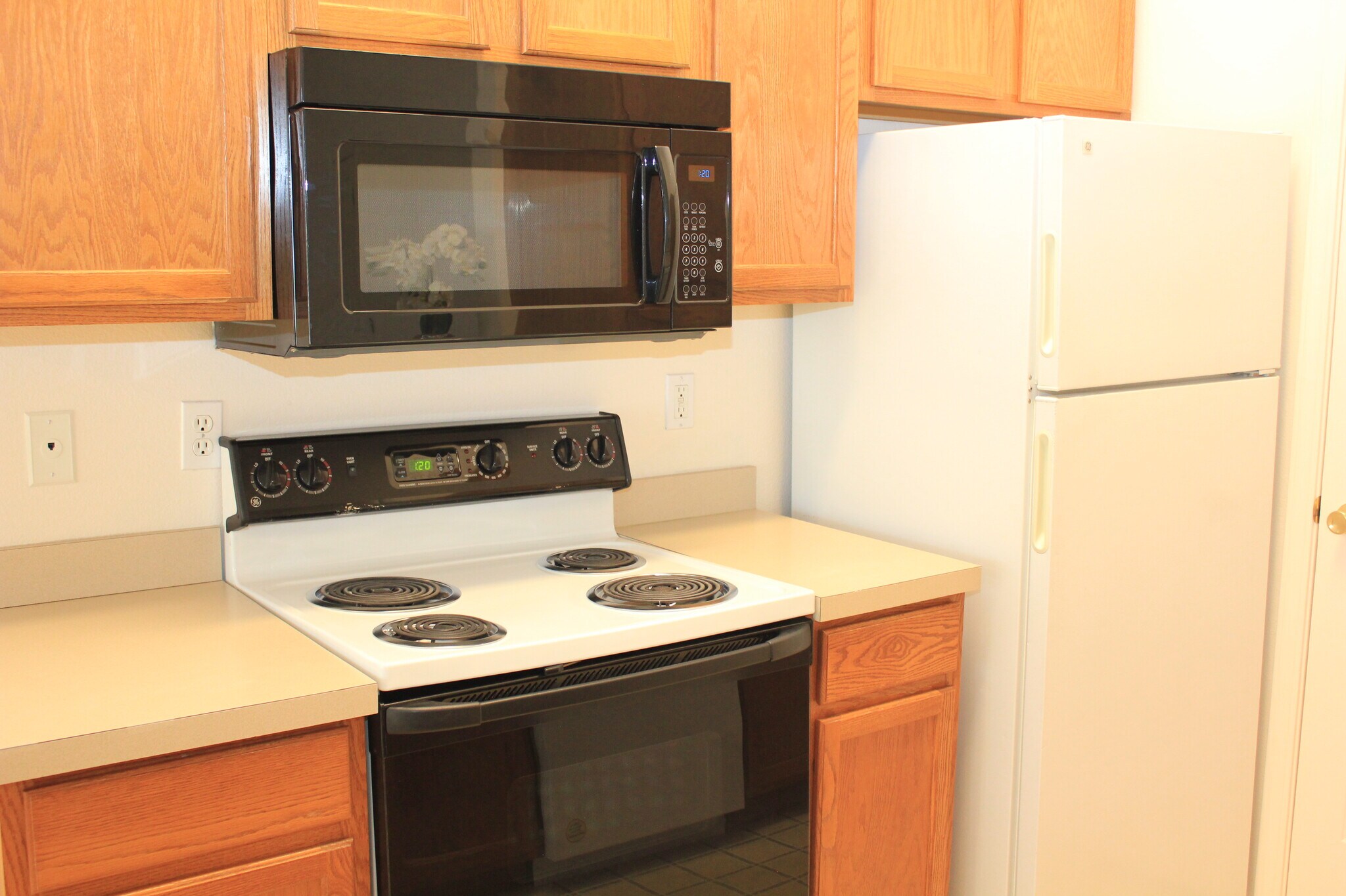 Kitchen - 7626 W Opohonga Ln