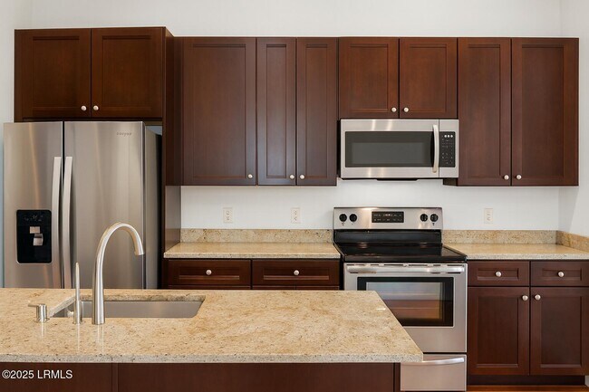 Building Photo - 23 Market