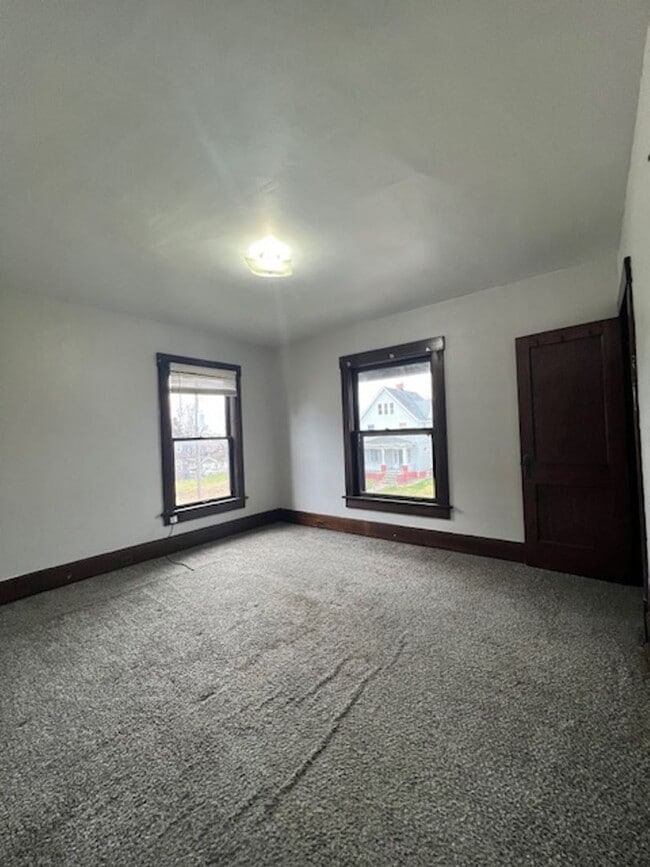 Building Photo - Very large 4 bedroom home for rent - Canton NW